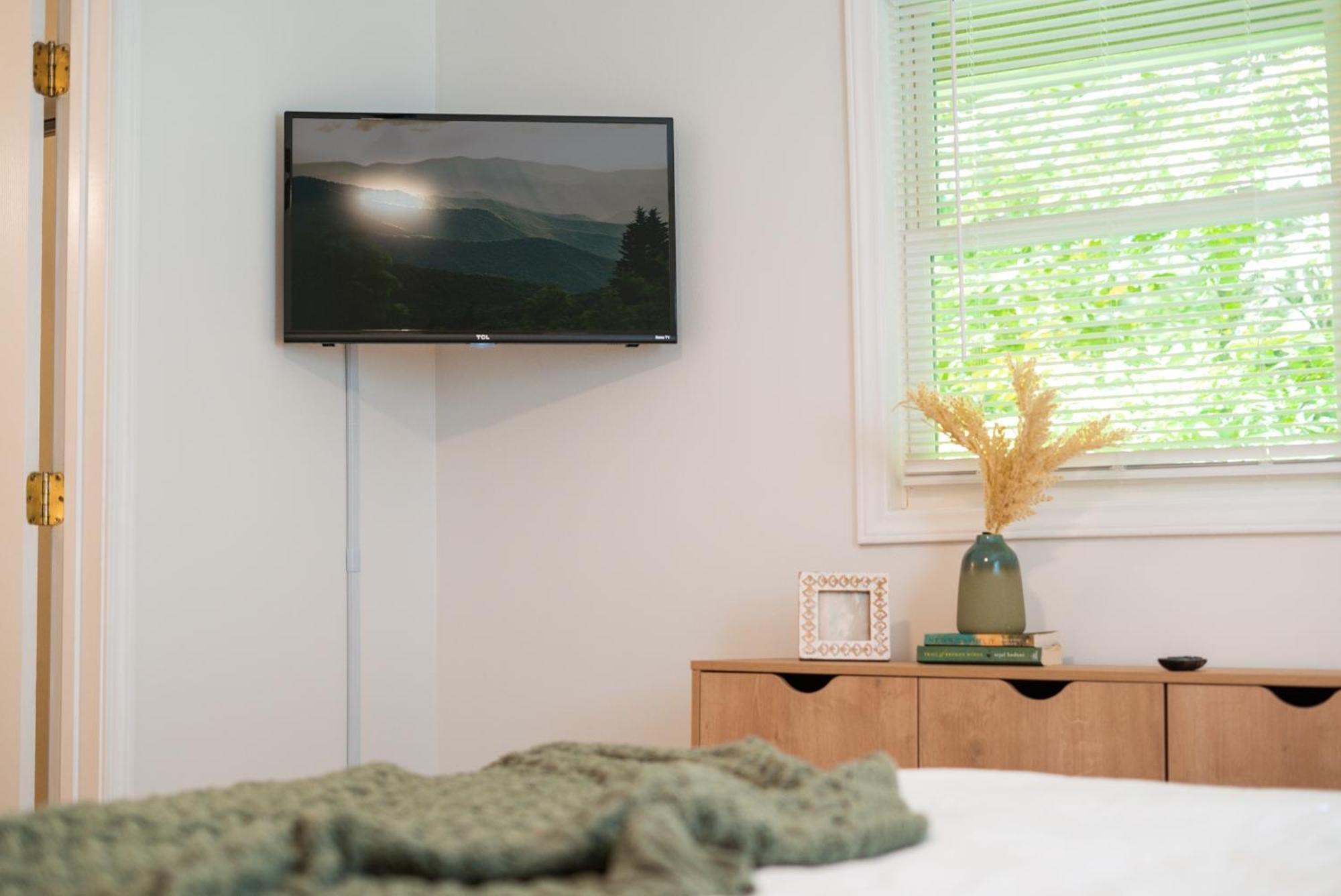 The Wanderer Guesthouse บูน ภายนอก รูปภาพ